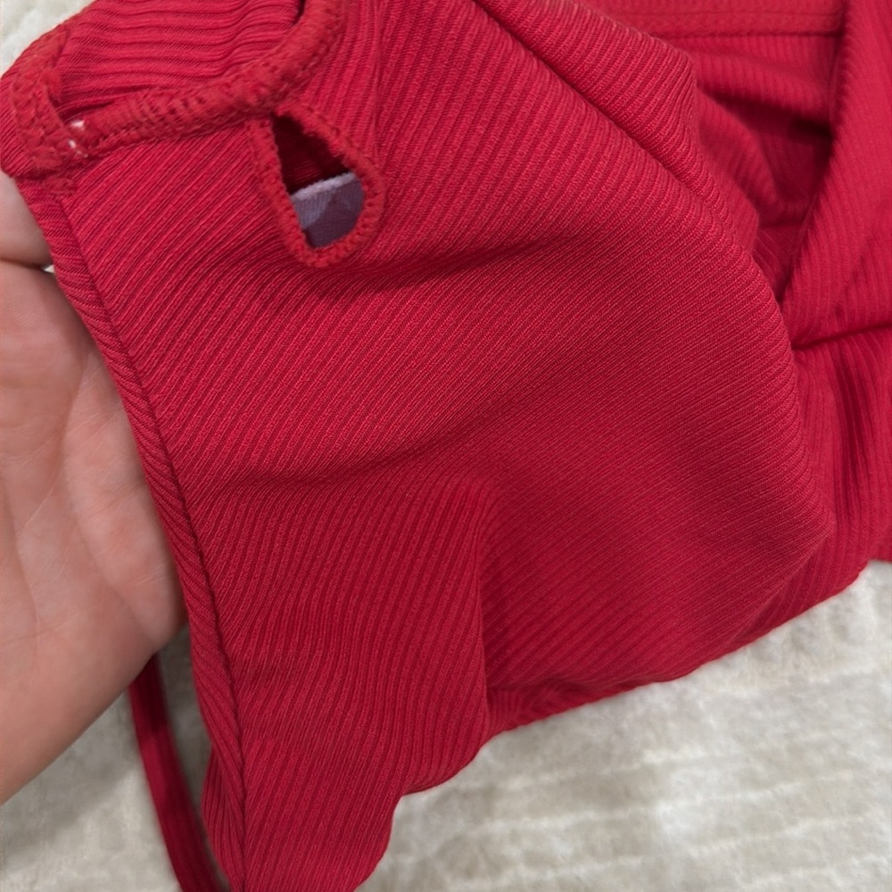 Red Ribbed Bikini Set - Picture 4 of 8